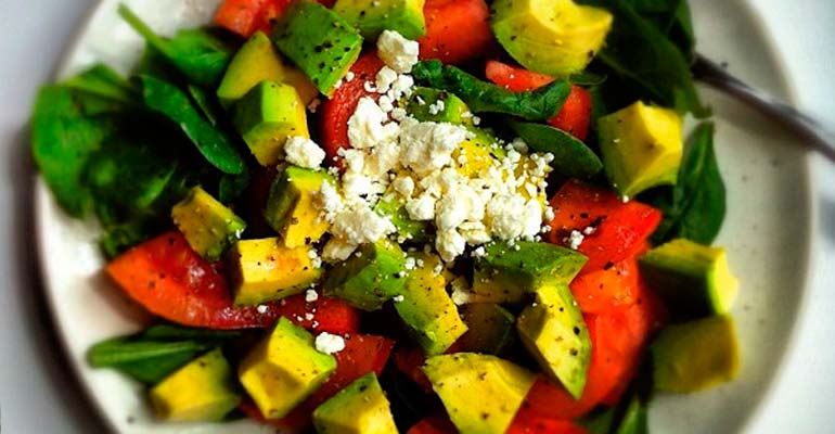 postimg-ensaladas-que-te-ayudan-a-bajar-de-peso